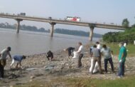 विश्व नदी दिवसका अवसरमा नारायणी तटिय क्षेत्रमा सरसफाई