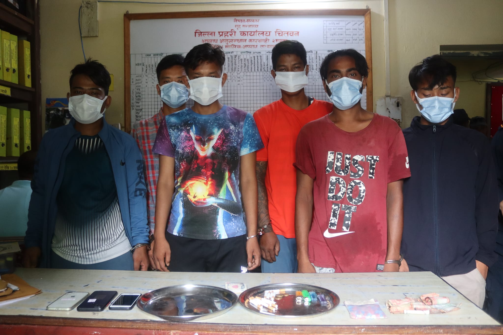 लागुऔषध खैरो हेरोइन सेवन गरेको आशंकामा ६ जना पक्राउ