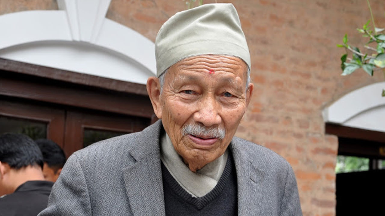 शताब्दी पुरुष सत्यमोहन जोशीको स्वास्थ्यमा सुधार