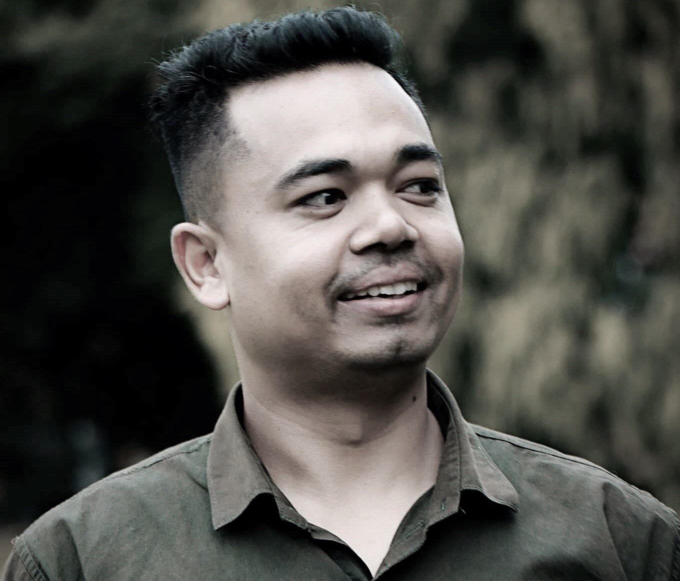 चर्चित सञ्चारकर्मी महाविर विश्वकर्माको माइक्रो बस दुर्घटनामा परी निधन