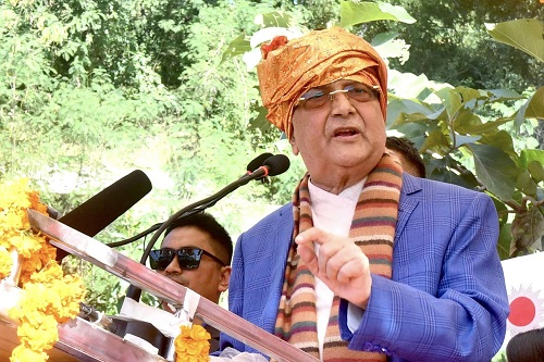 जिल्लाको बेइज्जत गर्नेलाई भोट नदिनु : ओली