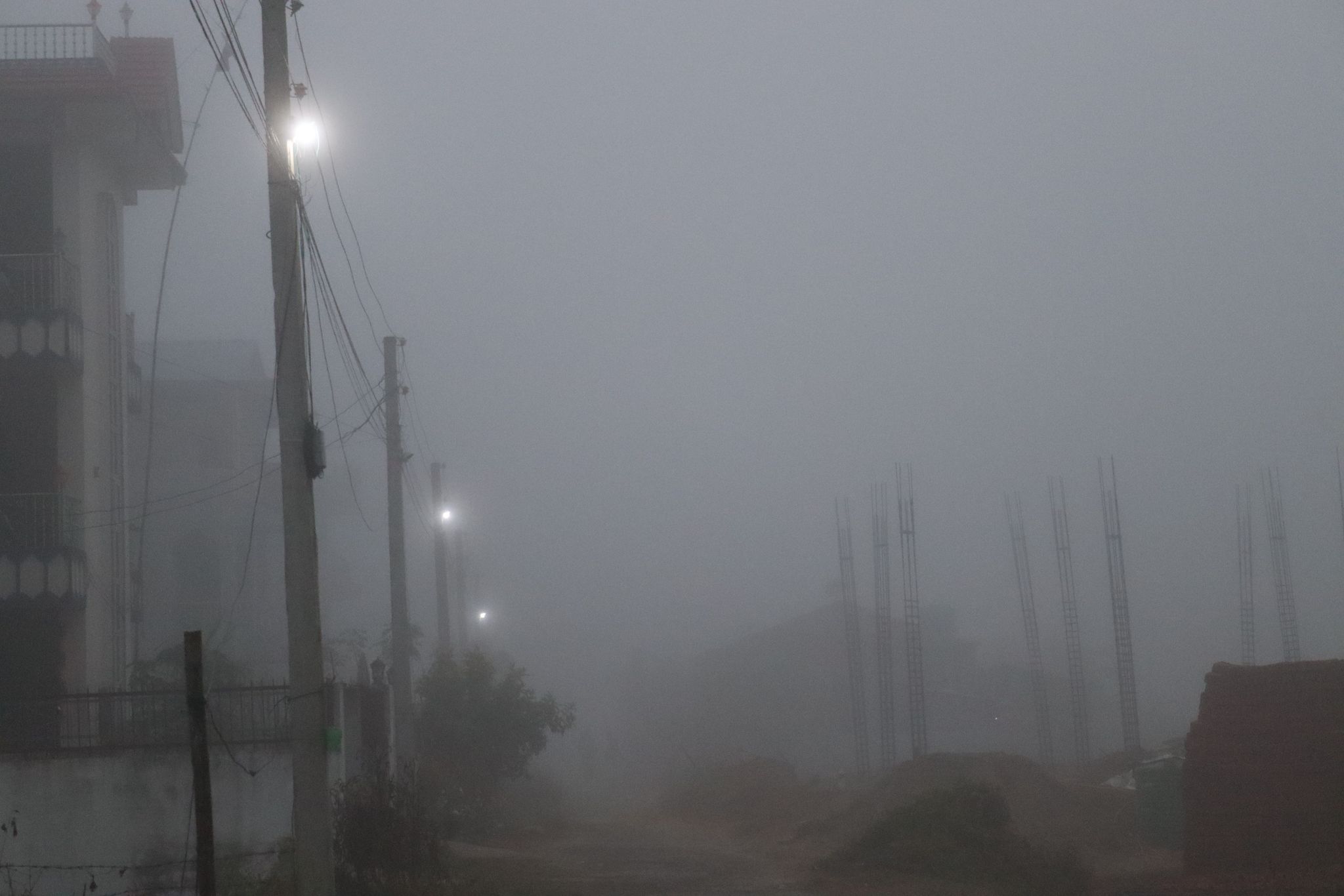 चिसोले कठ्यांग्रिएर पाँच जनाको मृत्यु