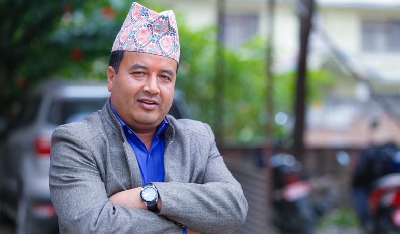 अरबौँको चलखेल गरेको भन्दै आरजु देउवा र बालकृष्ण खाँणलाई महेश बस्नेतको आरोप