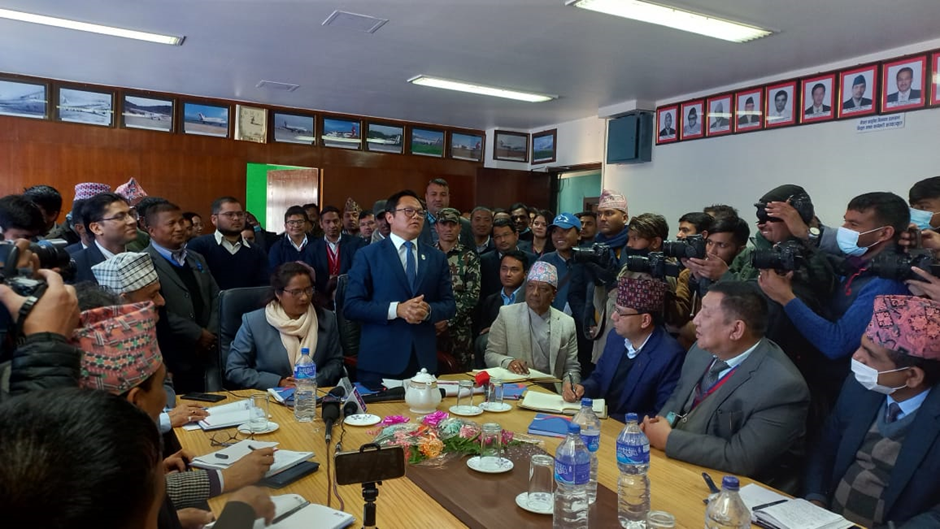 ‘निगमको जहाज आउँदा खुसी हुन्थेँ, फर्केर जाँदा रुन्थेँ’