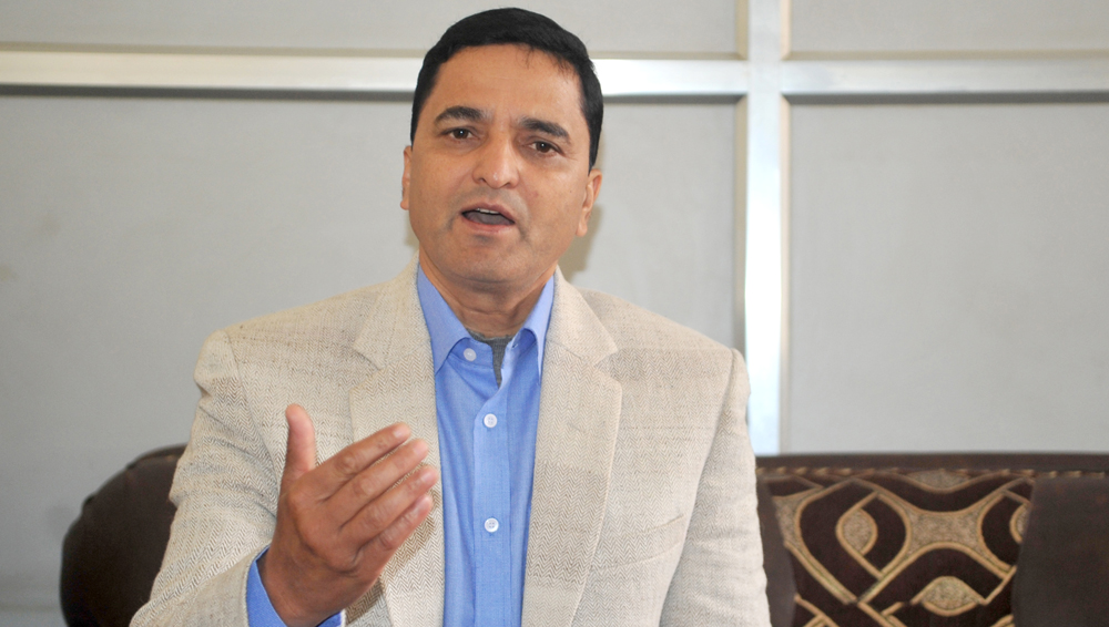 'कुलिङ अफ पिरियड' नराखी विधेयक ल्याउने प्रचण्ड हुन्ः योगेश भट्टराई