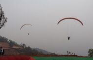 पर्यटकीय गतिविधि बढाउन चितवनमा प्याराग्लाइडिङ