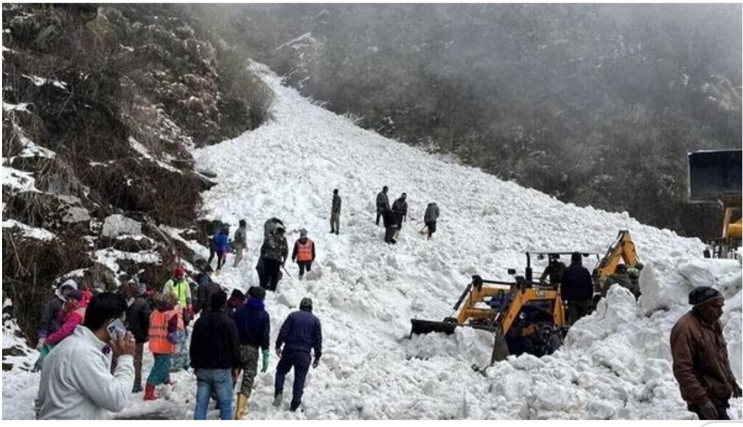 कालिकाबाट सिक्किम भ्रमण गएका दुई जनाको हिमपहिरोमा परेर मृत्यु