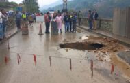 धादिङको गणेशखोला पुलमा फेरि भ्वाङ, सवारी आवागमन बन्द