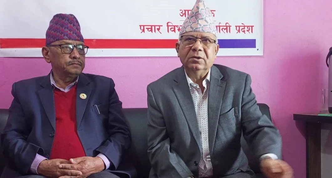 प्रचण्डले दम्भ देखाए गठबन्धन कुनै पनि बेला तोडिन सक्छ : माधव नेपाल