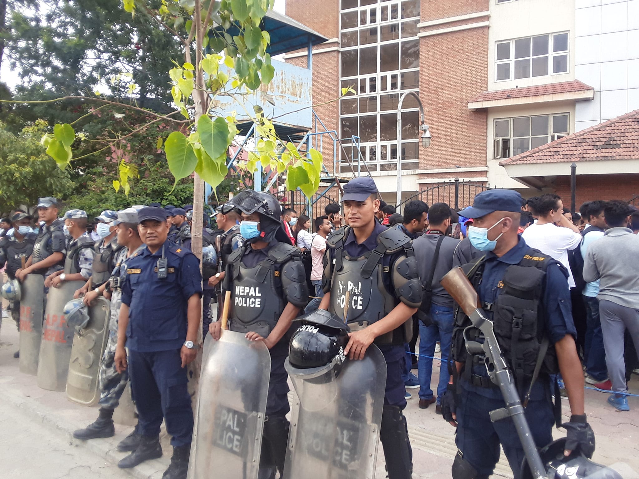 शरणार्थी प्रकरण : आदेश आउनै लाग्दा अदालत परिसरमा उच्च सुरक्षा