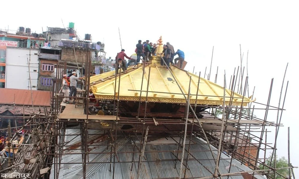 छिम्केश्वरी मन्दिरमा पित्तलको छानो