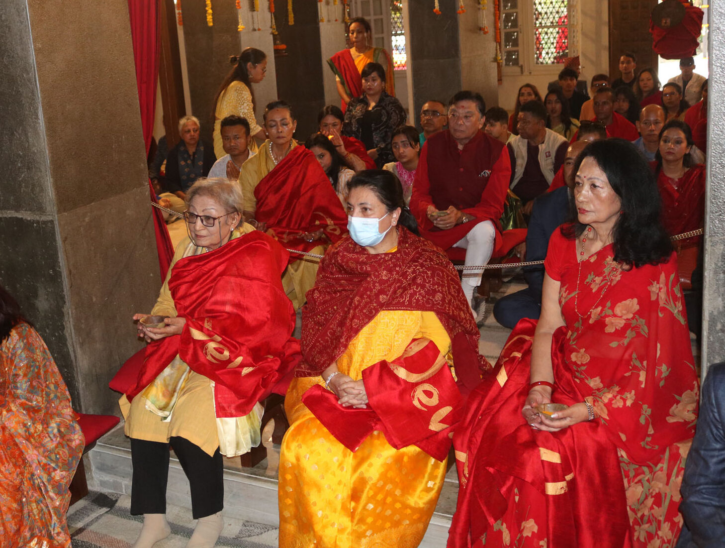 पूर्वराष्ट्रपति भण्डारीद्वारा लिङ्ग भैरवी मन्दिरमा पूजा