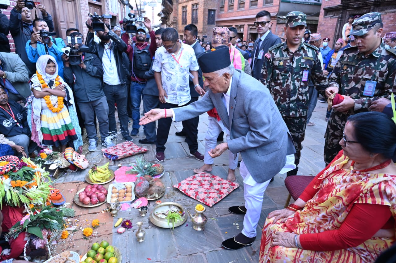 राष्ट्रपतिले गरे नवदुर्गाभवानीको पूजाअर्चना