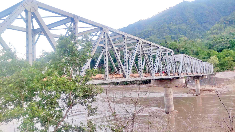 तीन वर्षमा बनिसक्नुपर्ने पुल १२ वर्षमा निर्माण सम्पन्न