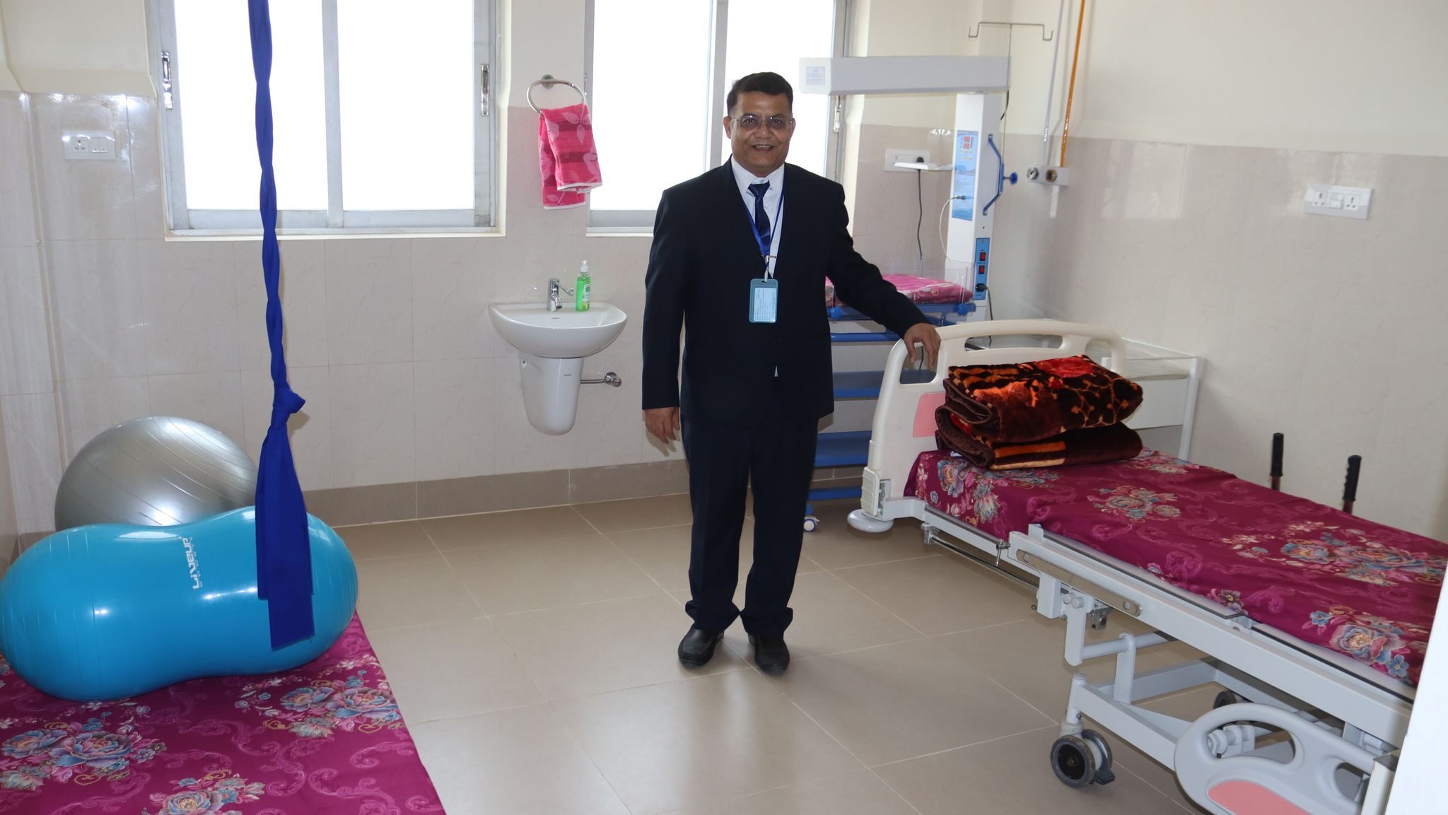 भरतपुर अस्पतालमा मिड वाईफसहितको वर्थिङ सेन्टरः पारिवारिक वातावरणमा बच्चा जन्माउन सकिने