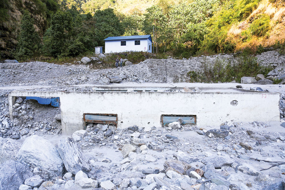 यो वर्ष मेलम्चीको पानी नआउने निश्चित, ठेकेदार मुहानस्थलमै गएन