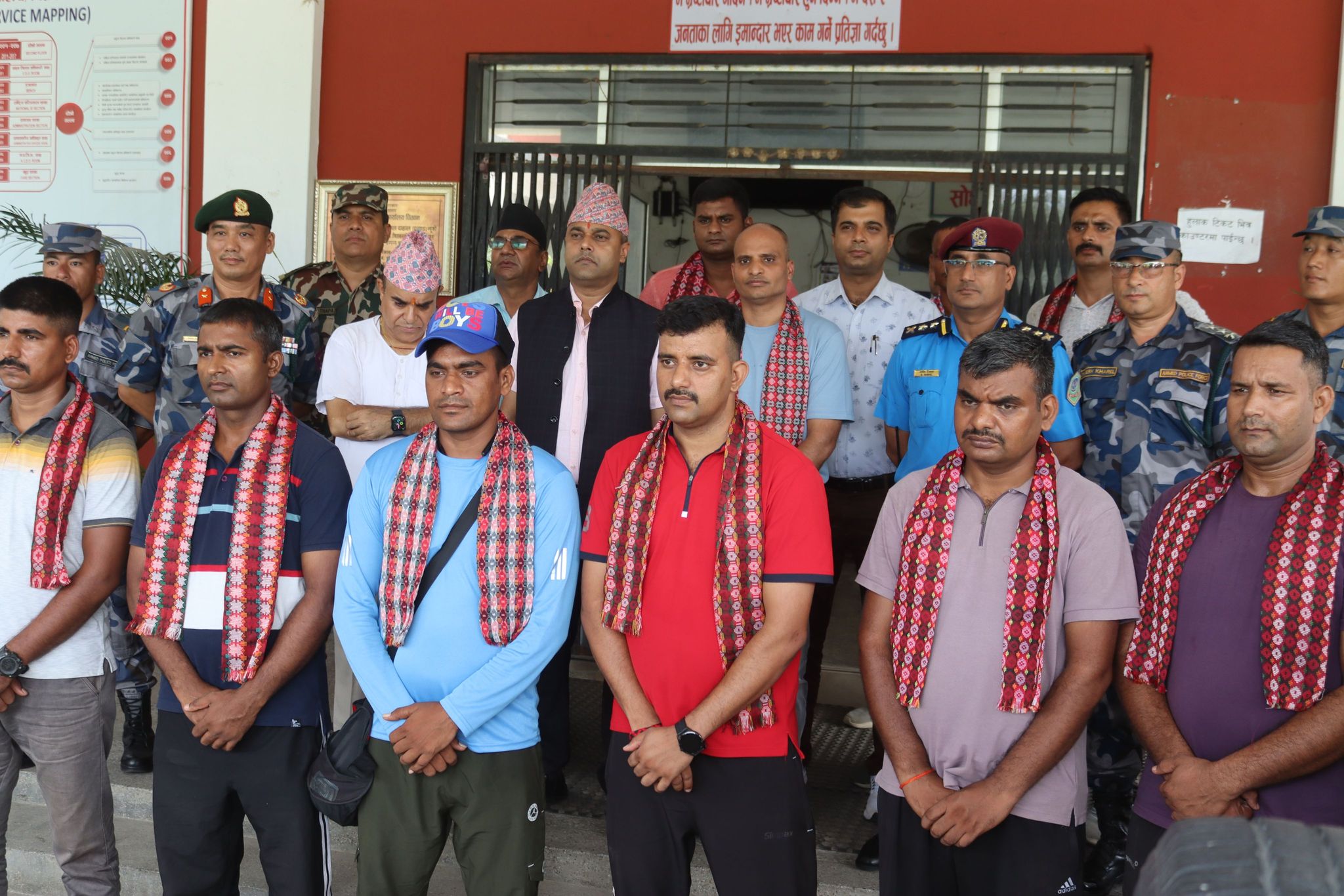 सिमलताल दुर्घटनाः चितवन आइपुग्याे भारतीय टोली, घटनास्थल जाँदै