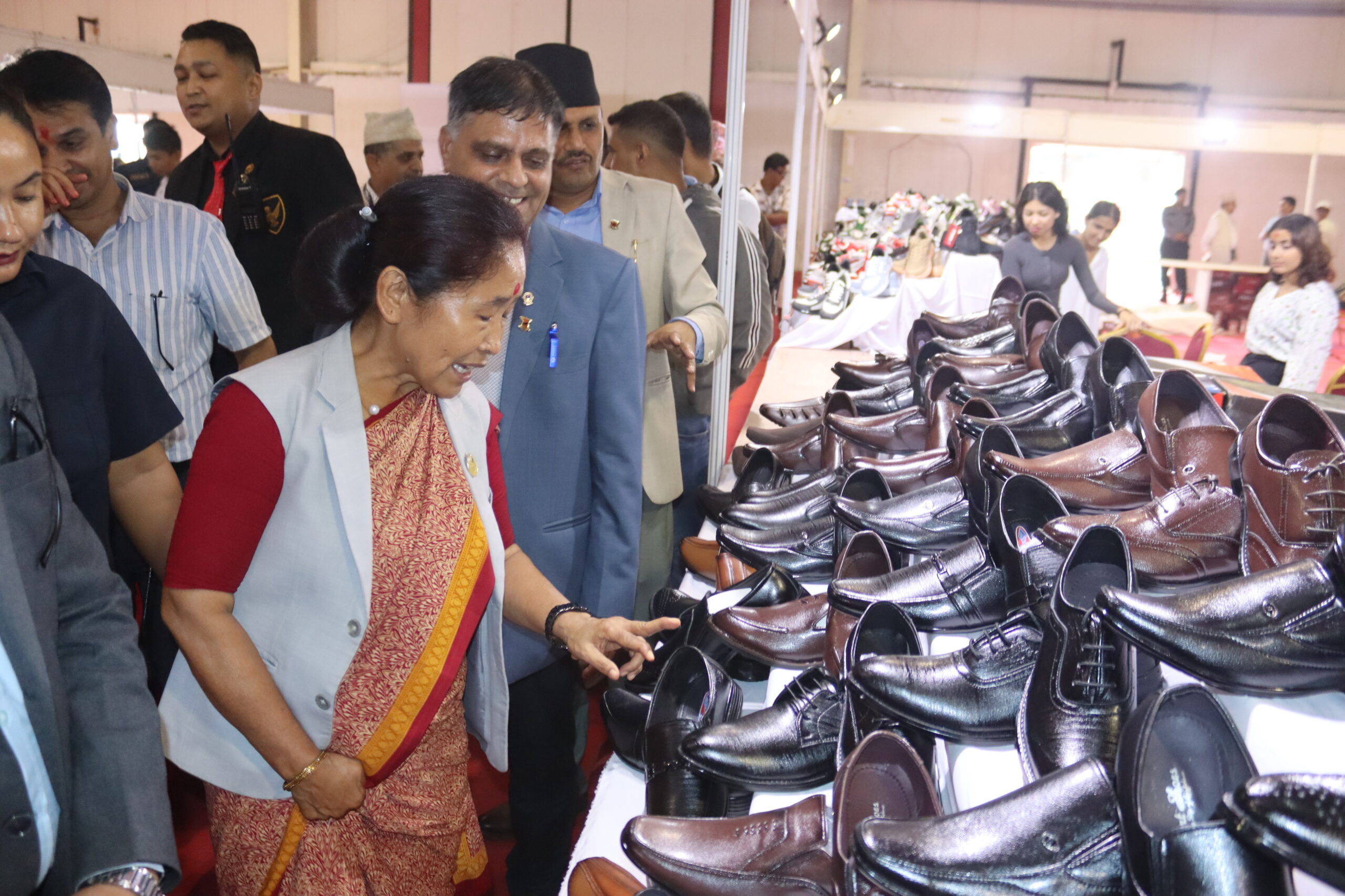 बडादशैँ स्वदेशी जुत्ताचप्पल व्यापार मेला सुरु
