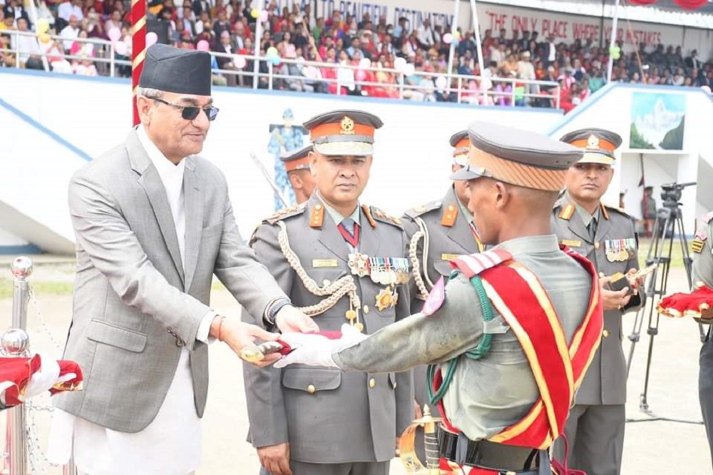 नेपाल प्रहरी र सशस्त्र प्रहरीलाई थप व्यवसायिक बनाउन प्रयत्नशिल छौं: गृहमन्त्री लेखक