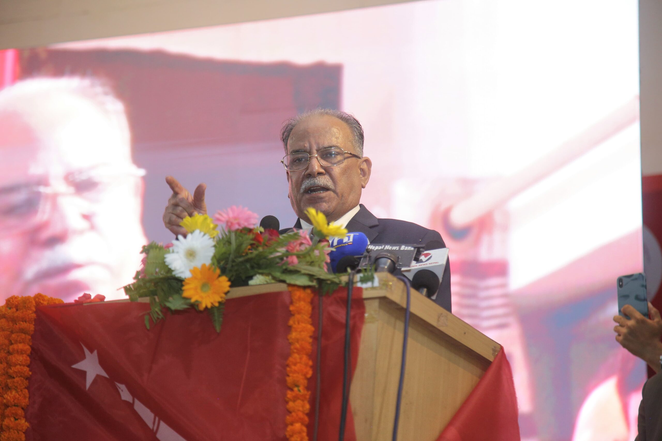 नयाँ युगको सुरुवात माओवादी नै गरेको हो : प्रचण्ड