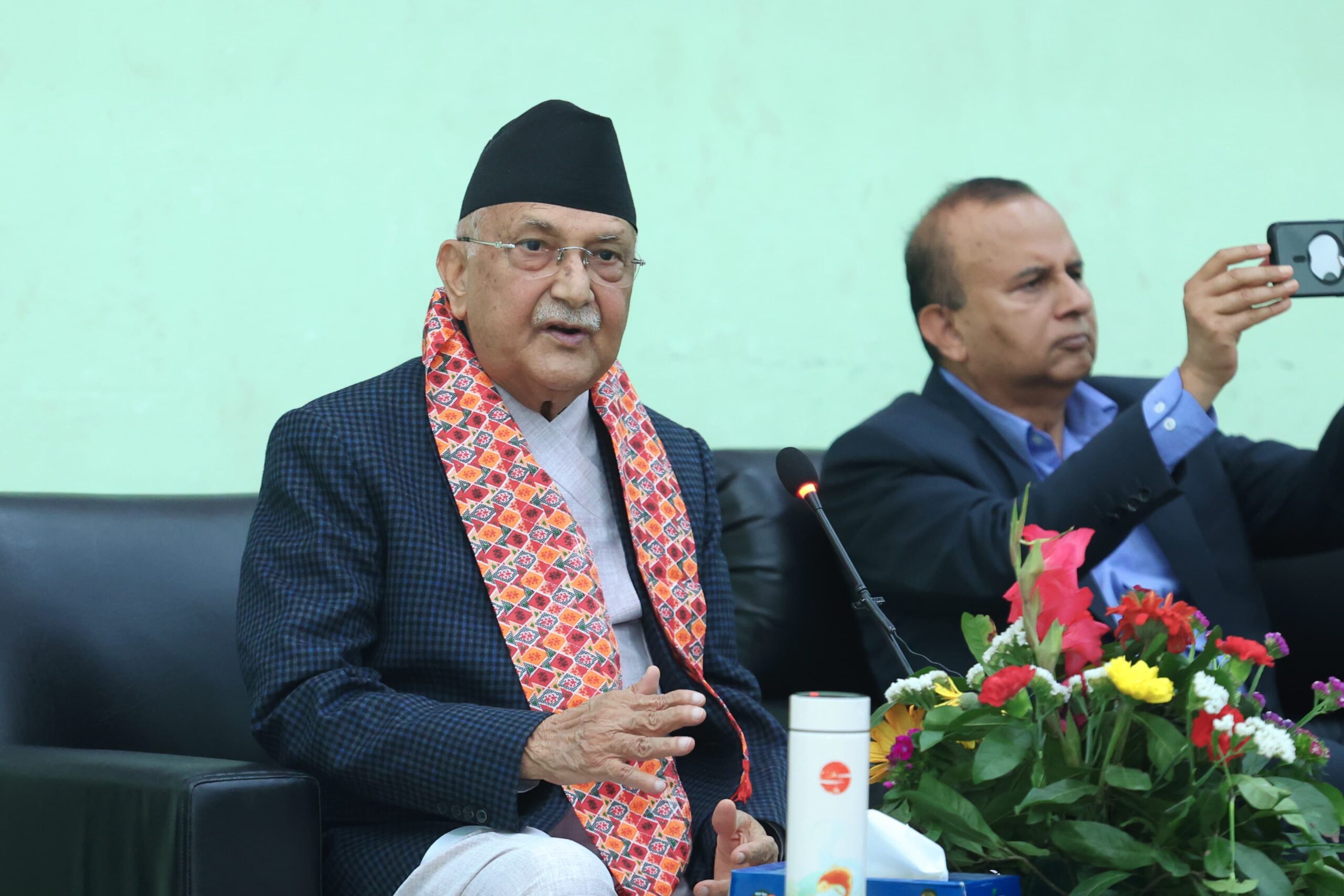 सुशासन र विकासलाई तीव्रता दिन एमालेको बहुमतको सरकार चाहिन्छः प्रधानमन्त्री