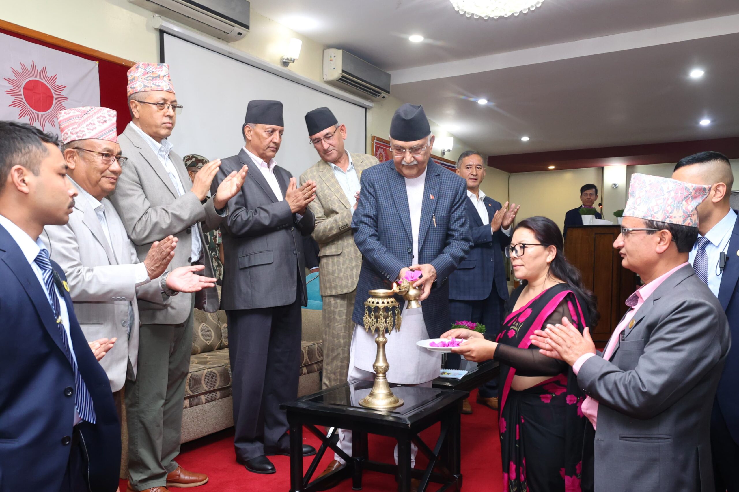 एमालेबाट निर्वाचित बागमती प्रदेशका ३५९ वडा अध्यक्षको भेला सुरू