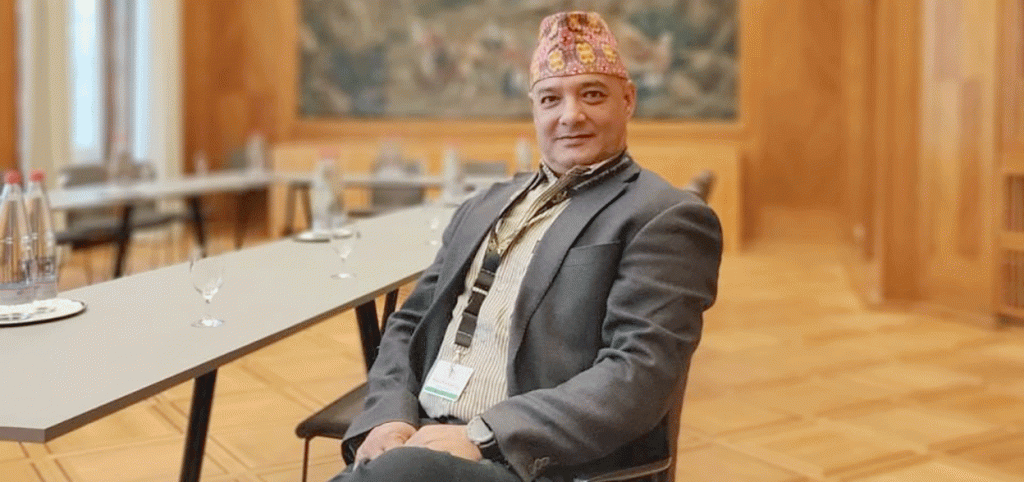 धवल शमशेर अदालतमा उपस्थित