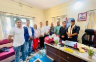 जिल्ला खेलकुदद्वारा चितवनका प्रहरी प्रमुखलाई स्वागत तथा खेल सामग्री सहयोग