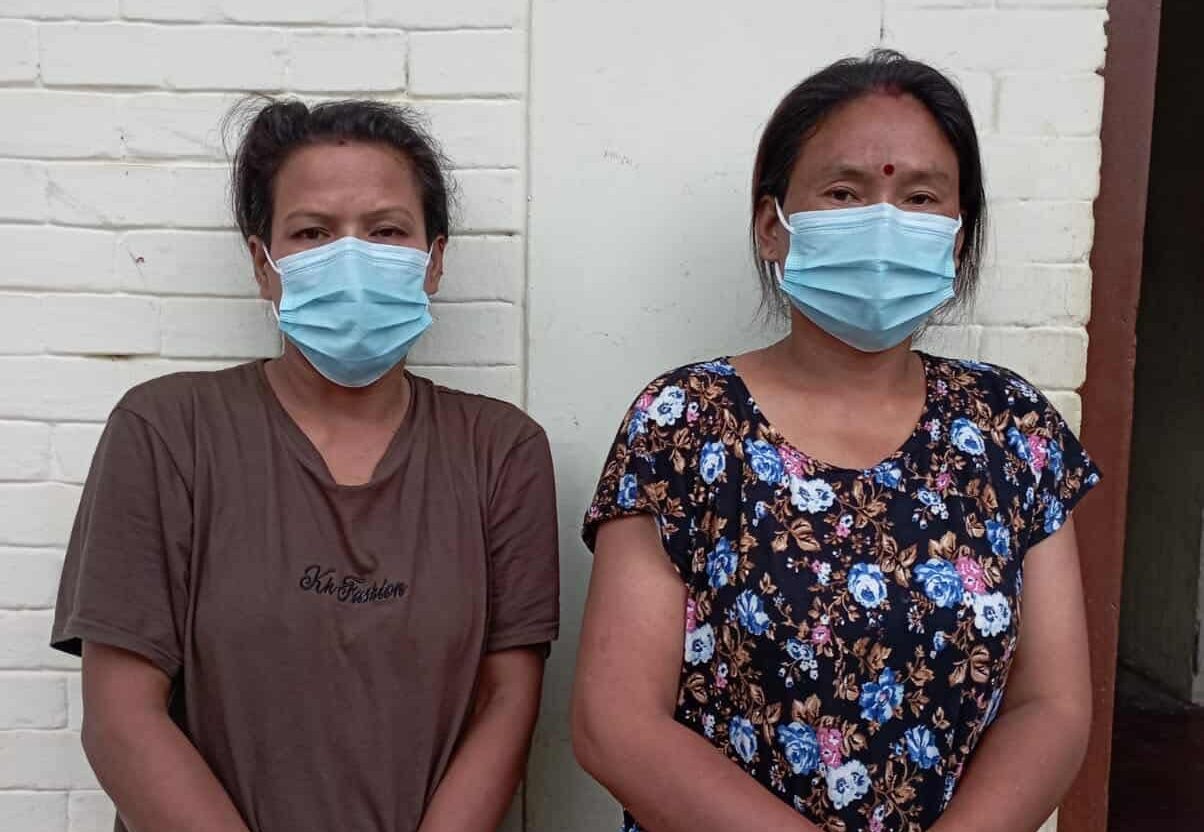 नारायणगढको एक पसलबाट कपडा चोर्ने दुई महिला पक्राउ