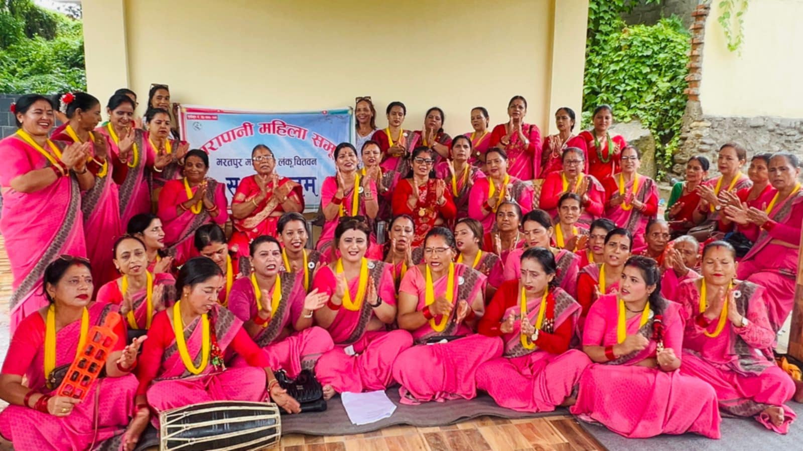 धारापानी महिला समूहको तीज गीतमार्फत तीनधाराको संरक्षण सन्देश