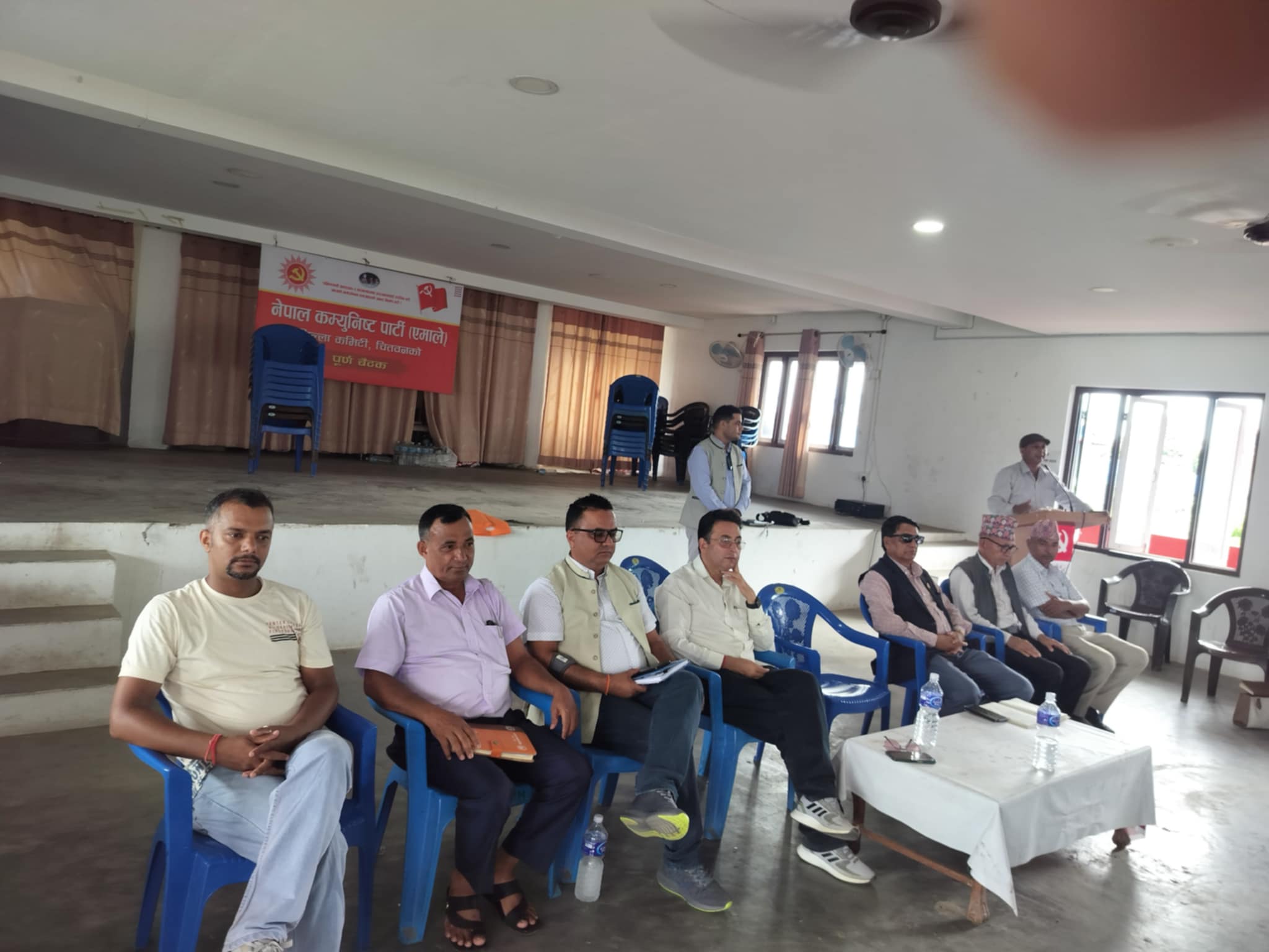 एमाले विधान अधिवेशन लक्षित चितवनका पालिकाहरुमा धमाधम बैठक