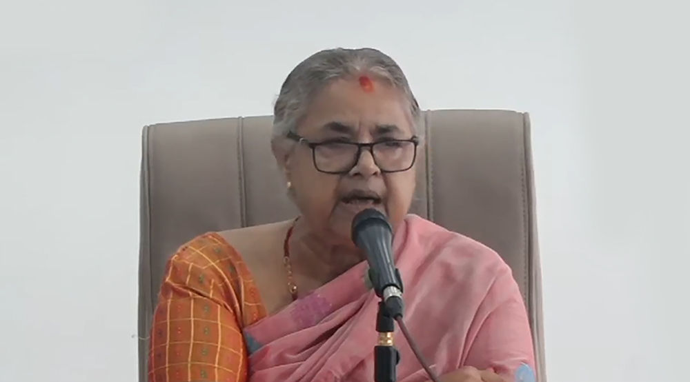 प्रधानमन्त्री कार्कीको निर्वाचन आयोगका पदाधिकारीसँग छलफल