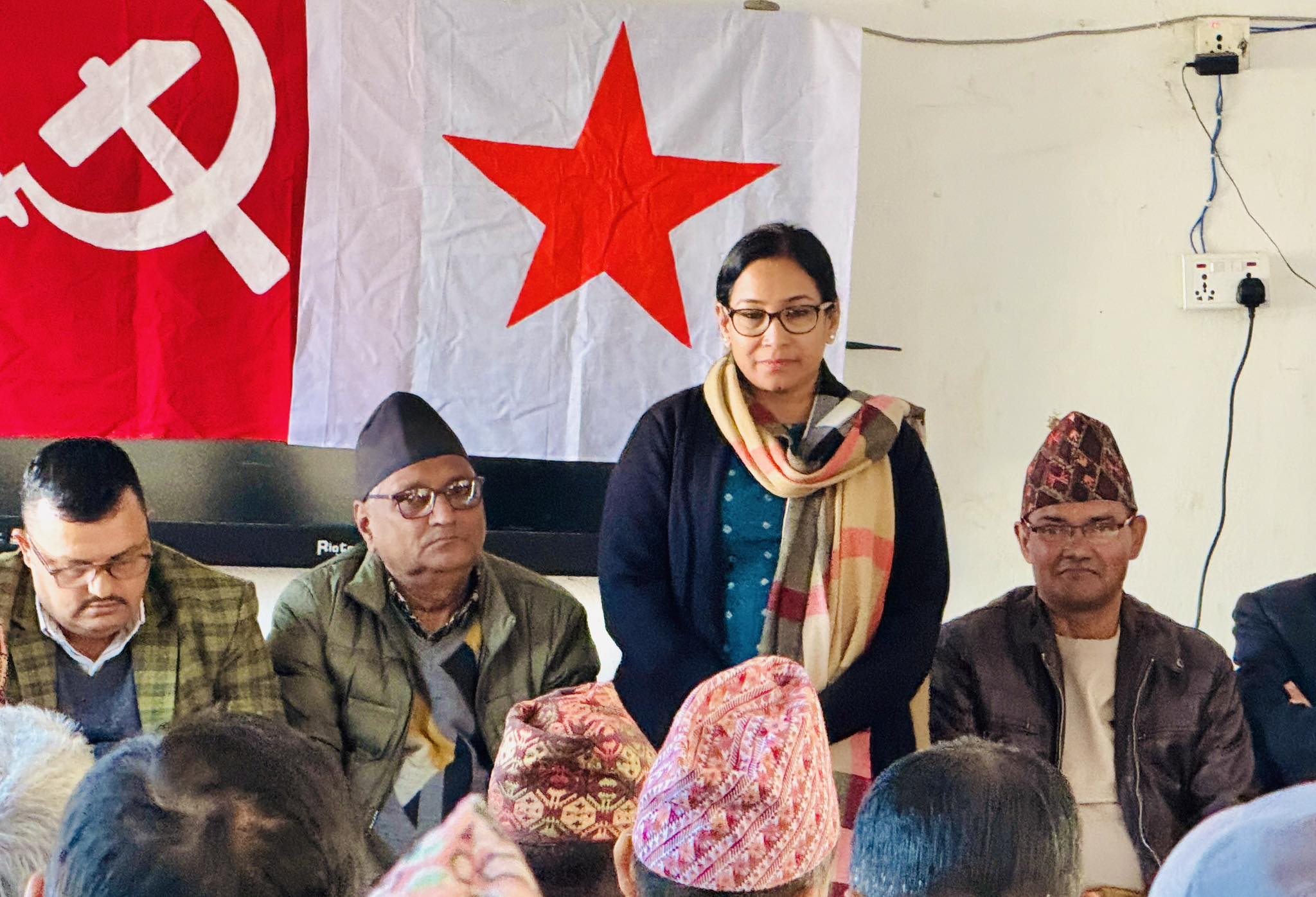 चितवन–३ बाट रेनु दाहाललाई उम्मेदवार बनाउने नेकपाको निर्णय