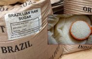 किन हुदैछ विश्वव्यापी चिनीको मूल्यमा तीव्र गिरावट ?