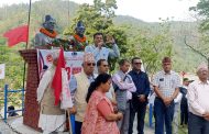 मदन–आश्रितप्रति दासढुङ्गा पुगेर श्रद्धाञ्जली अर्पण