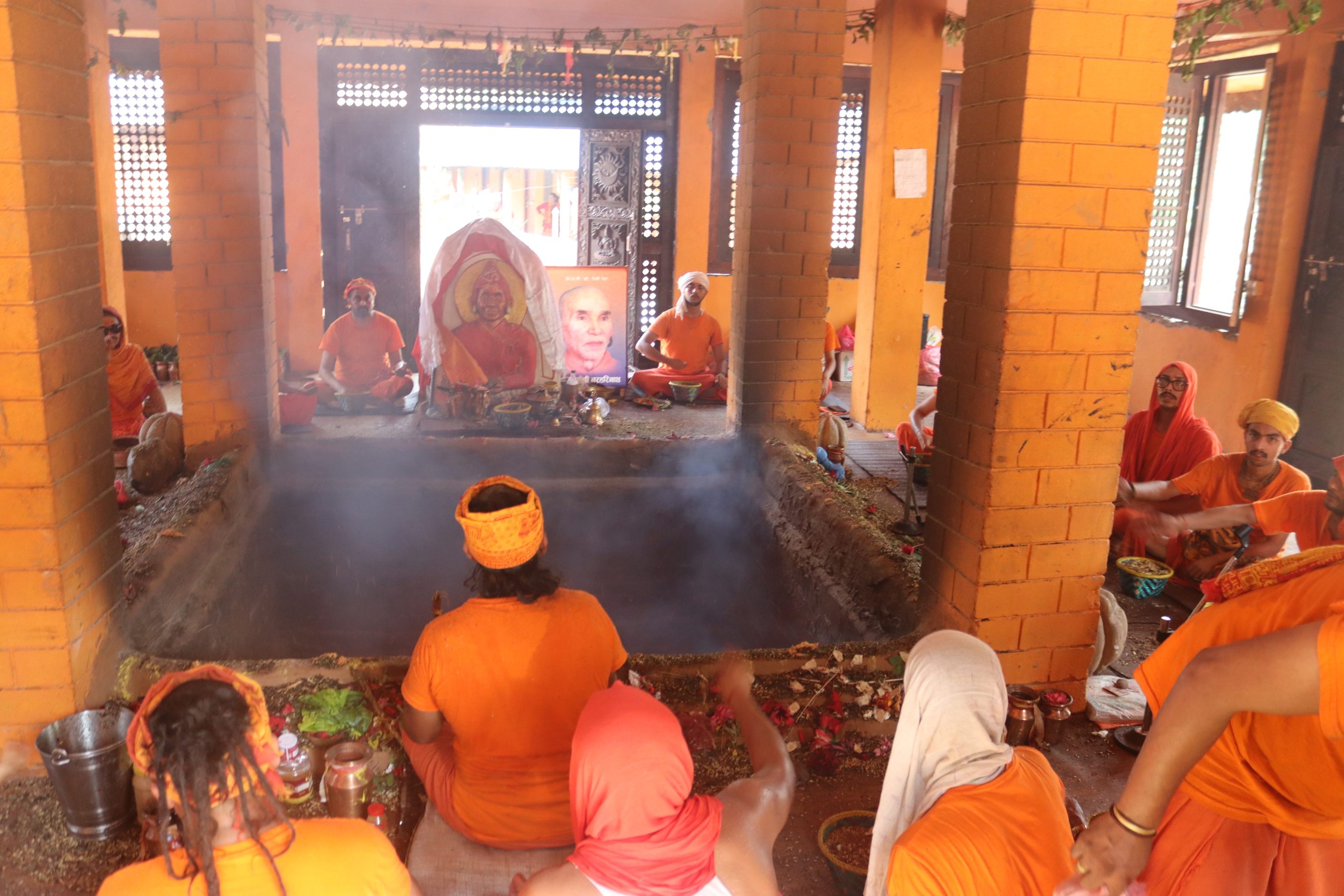 महिनादिन पुग्नै लाग्दा कोटिहोम महायज्ञमा भक्तजनको घुइँचो